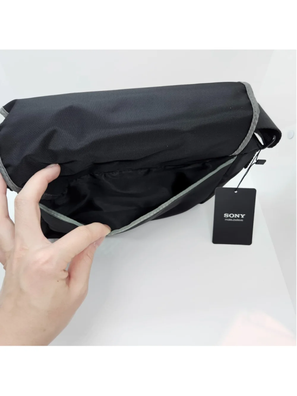 Sony Camera Soft Carrying Case NEX Alpha Series with Removable Divider NEW